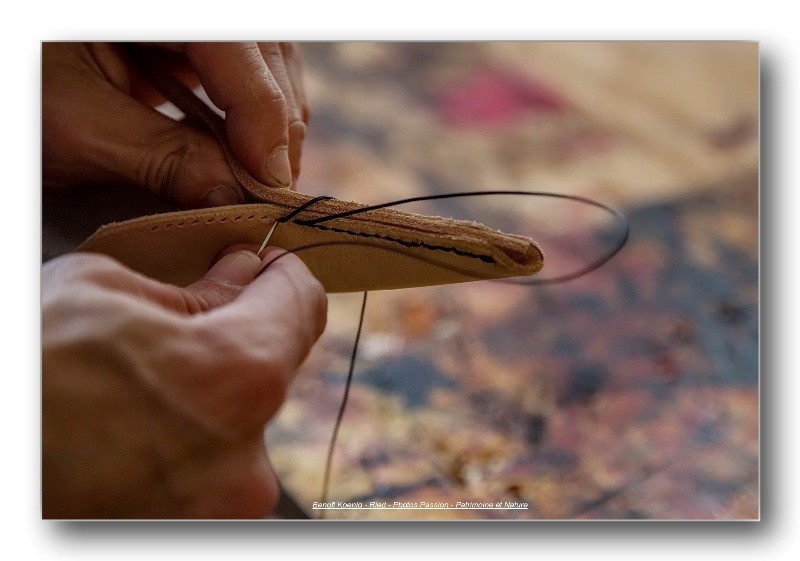 fabrication d'un fourreau de couteau couture